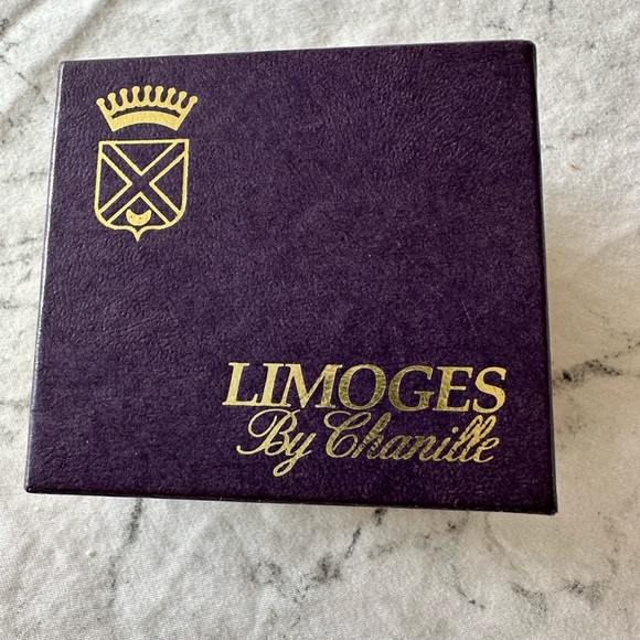 🔥 HOST PICK!  Limoges France heart trinket box - Picture 6 of 9